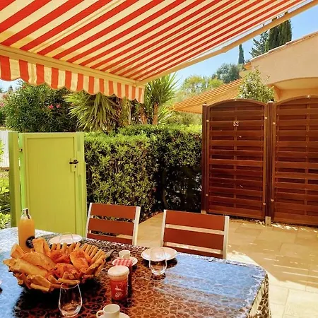Duplex 2 Avec Terrasse Et Piscine *
