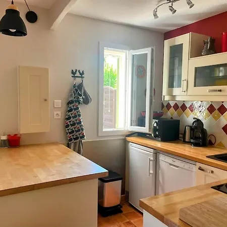 Duplex 2 Avec Terrasse Et Piscine *
